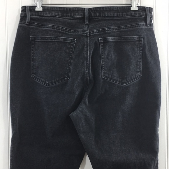 LOFT Curvy High Rise Straight Crop Jeans Womens 32/14 Black Cotton Denim Raw Hem - Picture 5 of 13